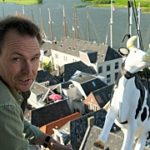 Promotional Photos: The Amazing Race : Chugga Chugga Choo Choo! "Chugga Chugga Choo Choo!"--Host Phil Keoghan