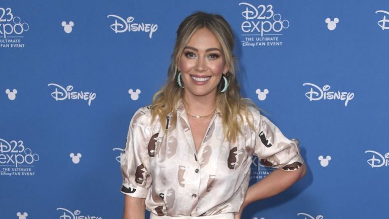 A brand-new Lizzie McGuire series is headed to DisneyPlus