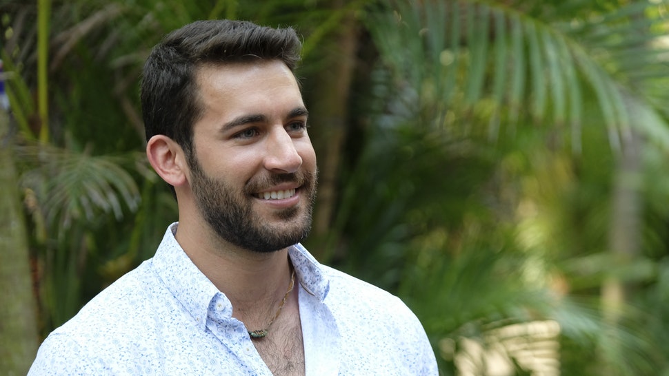 Bachelor In Paradise Derek leaves Paradise