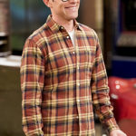"Welcome to the Commercial" - Pictured: Max Greenfield (Dave Johnson). When Calvin decides to film a local TV commercial for his business, he enlists Dave, Tina and Marty to help, but it doesn't take long for creative differences to arise. Also, Malcolm considers making a grand gesture when his girlfriend, Sofia (Edy Ganem), is offered her dream job abroad, on THE NEIGHBORHOOD, Monday, March 9 (8:00-8:30 PM, ET/PT) on the CBS Television Network. Photo: Greg Gayne/CBS ©2020 CBS Broadcasting, Inc. All Rights Reserved.