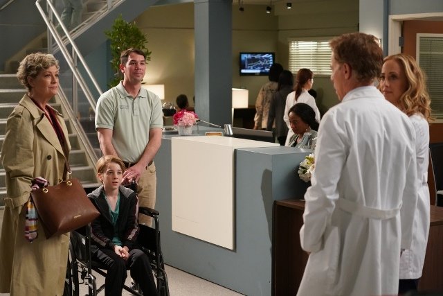 154990_0025 'Grey's Anatomy' Season 16 Spoilers: "Sing it Again" will be Second to last Episode