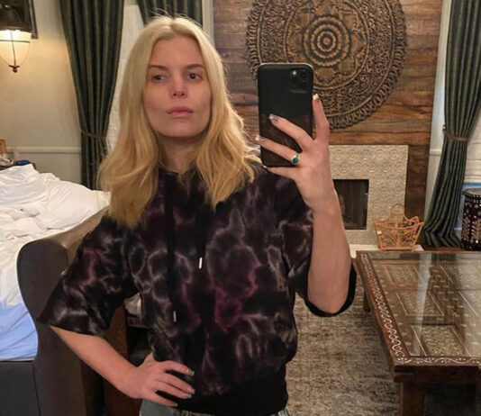 Happy Birthday “Jessica Simpson” turns 40