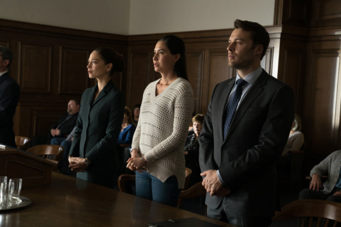 Burden of Truth season 3 episode 8 - Kristin Kreuk as Joanna Chang, Sera-Lys McArthur as Kodie and Peter Mooney as Billy Crawford