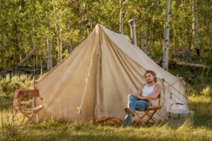 Yellowstone season 3 episode 4 - Going Back to Cali Luke Grimes as Kayce Dutton.