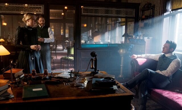 Dakota Fanning, Daniel Brühl, Luke Evans in The Alienist: Angel of Darkness Season 2 - Episode 7