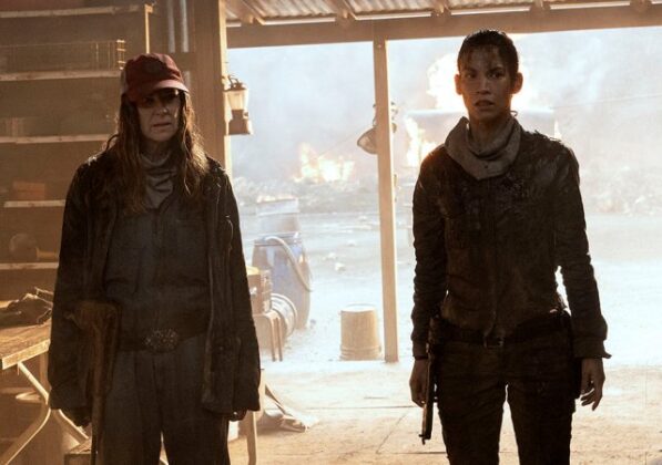 Sarah (Mo Collins) and Luciana (Danay Garcia) Fear the Walking Dead Season 6.