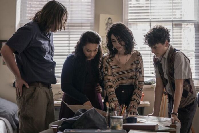 The Walking Dead World Beyond Season 1 Episode 1 Photos