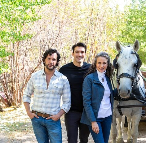 Dashing in December premieres December 13 – Watch Trailer Dashing in December premieres December 13 - Watch Trailer