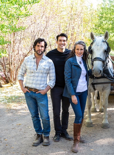 Dashing in December premieres December 13 - Watch Trailer