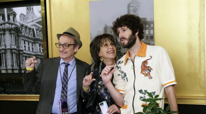 Dave Season 2 Episode 8 Daves parents David Paymer , Gina-
