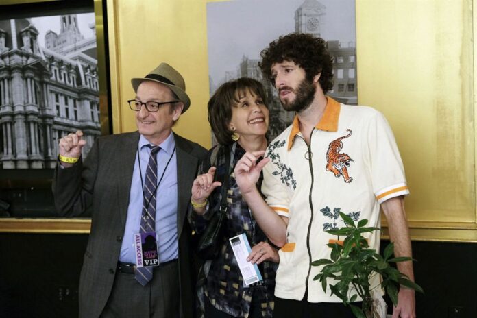 Dave Season 2 Episode 8 Daves parents David Paymer , Gina-
