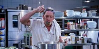 B-Positive Season 2 Episode 6 – “A Dishwasher, a Fire and a Remote Control” – Special Guest — D.B. Sweeney B-Positive Season 2 Episode 6