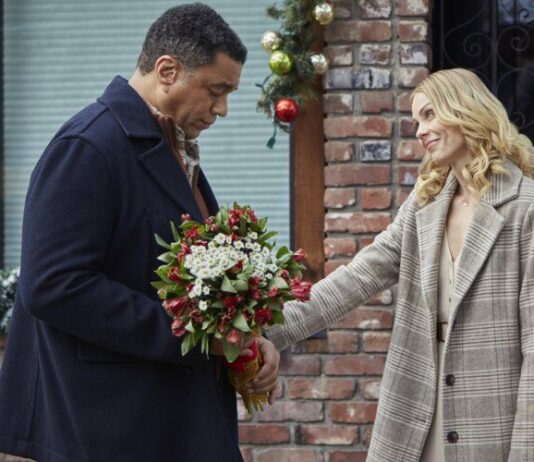 A Christmas Together With You (2021) on Hallmark Channel: Photos, Cast, Premiere Dates, Times, and Where to Watch A Christmas Together With You (2021) on Hallmark Channel: