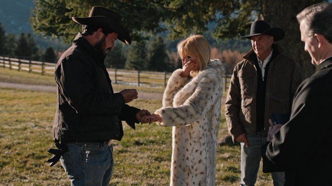 yellowstone-season4-episode10 Beth and Rip exchange their vows.