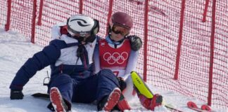 Following two crashes, Mikaela Shiffrin completes the race for the first time in Beijing 2022. Mikaela Shiffrin-