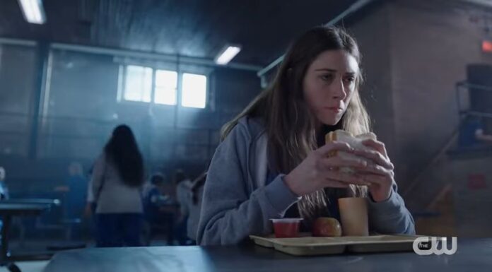 [Perry Mattfeld] In the Dark Season 4 Episode 1 - Murphy Struggles in Prison