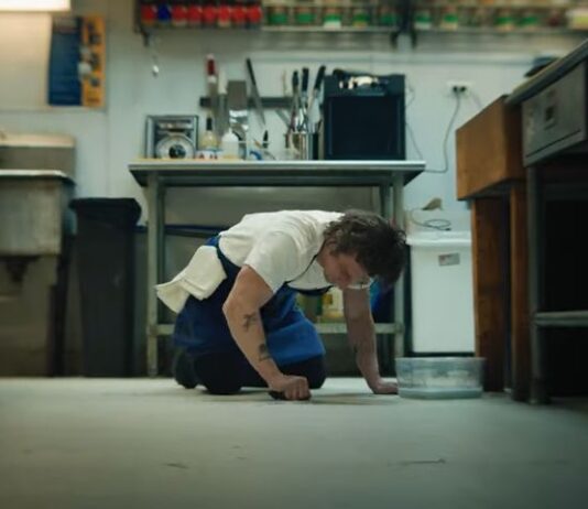 FX Restaurant Comedy ‘The Bear’ Trailer is Out – Jeremy Allen White sharpen his knives FX Comedy ‘The Bear’ Trailer is Out - Jeremy Allen White