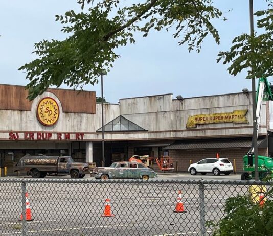 The Super Duper Mart Comes to Life in ‘Fallout’ Series Set Photos is Out The Super Duper Mart Comes to Life in 'Fallout' Series Set Photos is Out