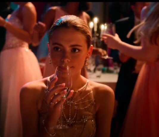 In Netflix’s Royalteen: Is Margrethe Dead or Alive? royalteen- Elli Müller Osbourne