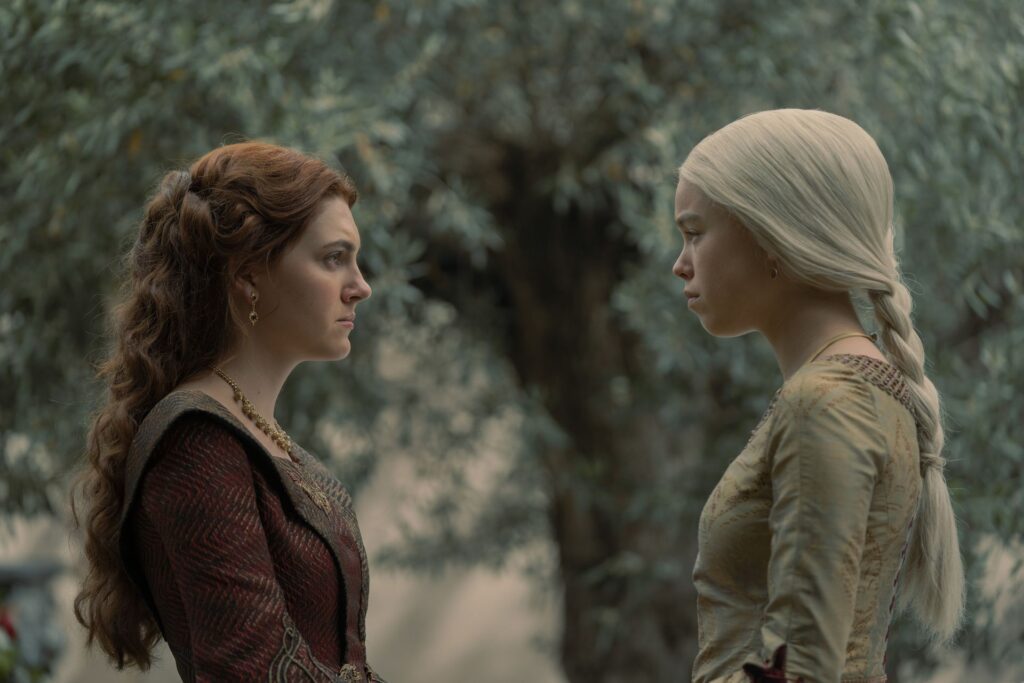 House of the Dragon Episode 4- Photo Young-Alicent (Emily-Carey) Young-Rhaenyra-(Milly-Alcock )