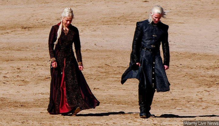 In House of the Dragon: Alicent and Rhaenyra's Outfits Change as they Age