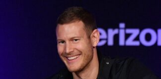 Who is Tom Hopper? Everything regarding the British actor who stars in the Netflix film Love in the Villa Tom Hopper-