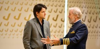 Avenue 5 Season 2 Episode 1 Recap Avenue 5 Season 2 Episode 1 Recap