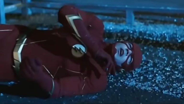 The Flash Season 9 Episode 12 [A New World, Part Three] Team Flash protects Barry
