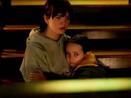 The-Boogeyman- Sadie hugs her younger sister-