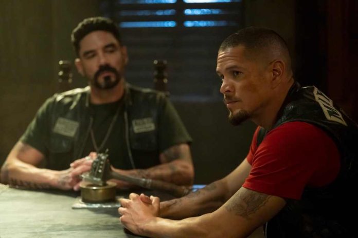 mayans-season-finale Reyes brothers mayans-season-finale Reyes brothers