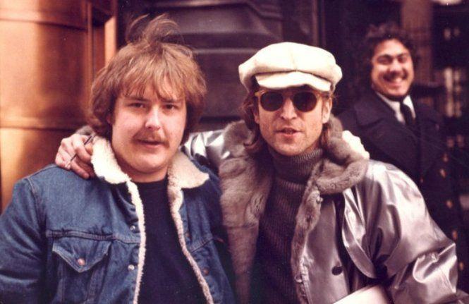 John Lennon and mark david chapman- 