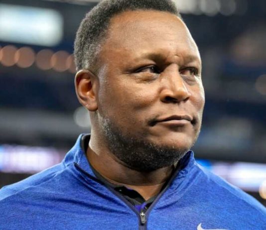 What is Barry Sanders’s Net Worth? bye bye berry-