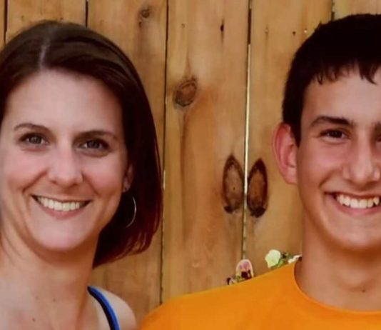 Where is Cari Farver’s Son Maxwell Now? Cari Farver's son Maxwell