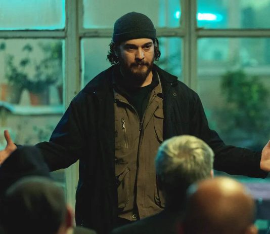 Netflix: Who is Kübra: Does God Text Gokhan? KUBRA-NETFLIX-