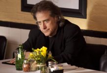 Curb Your Enthusiasm S12 E05: A Tribute to Richard Lewis! Who is  Richard Lewis Curb Your Enthusiasm 12x5 A Tribute to Richard Lewis-