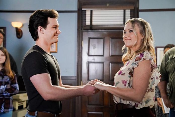 YOUNG SHELDON GEORGIE AND MANDY TIE THE KNOT