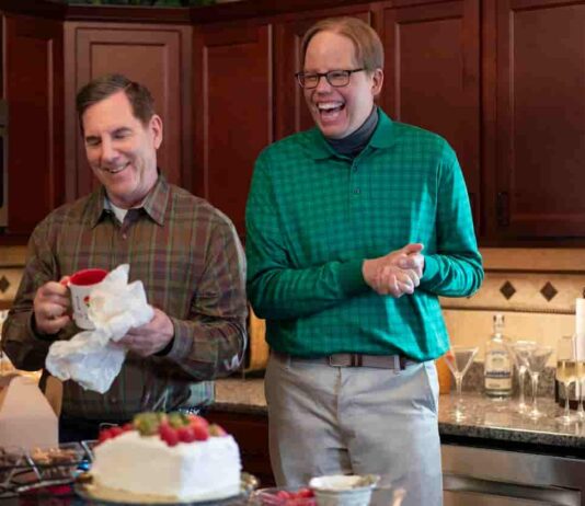 How Tim Bagley’s Personal Journey Shaped Brad’s Story in SOMEBODY SOMEWHERE S03E02 somebody-somewhere s3e2-tim-bagley-jeff-hiller