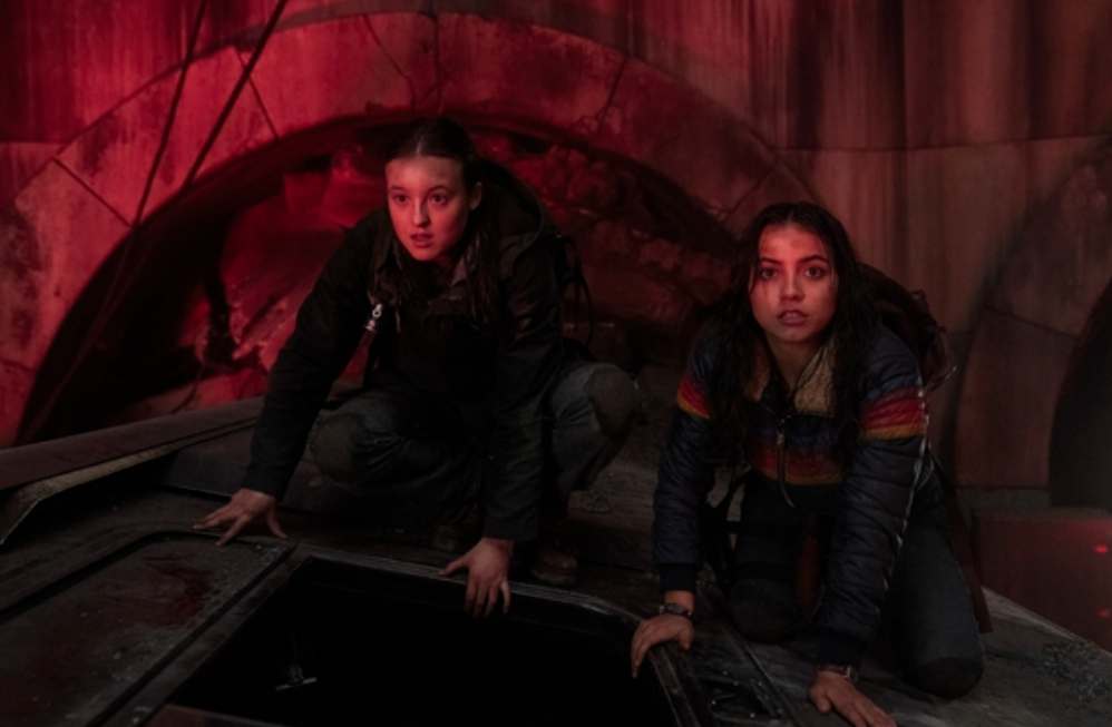 The last of us s2 e4 Bella Ramsey as Ellis , Isabela Merced as Dina-