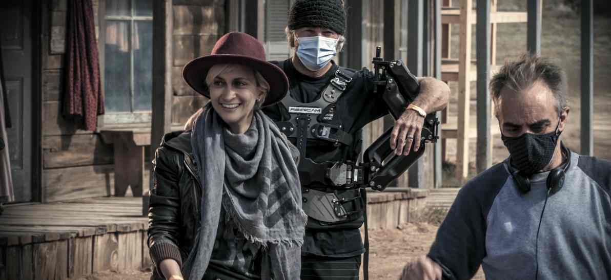 Halyna Hutchins on rust set- 