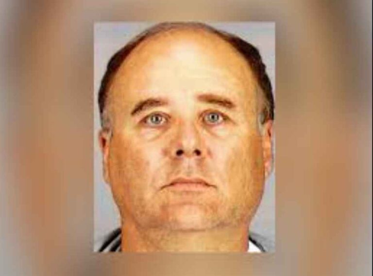 Lisa Stasi Murder: Where Is John Robinson? Lisa Stasi Murder: Where Is John Robinson?